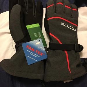 Winter gloves